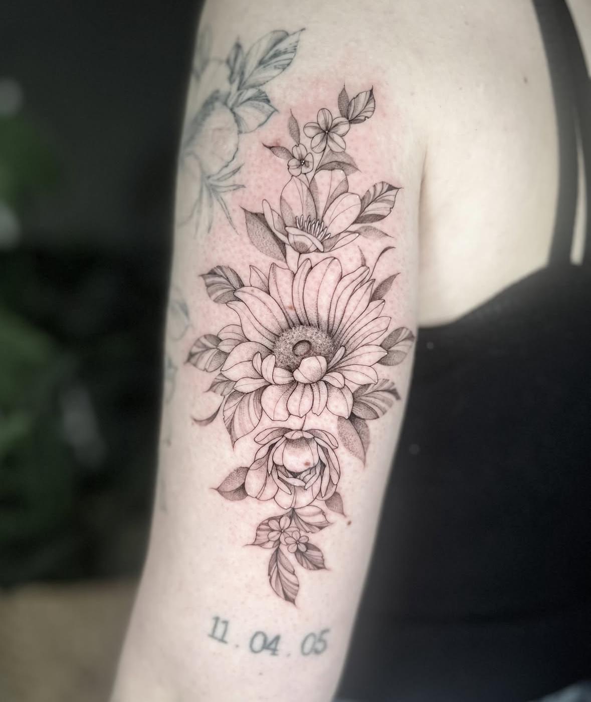 LARGE TATTOO EMILY
